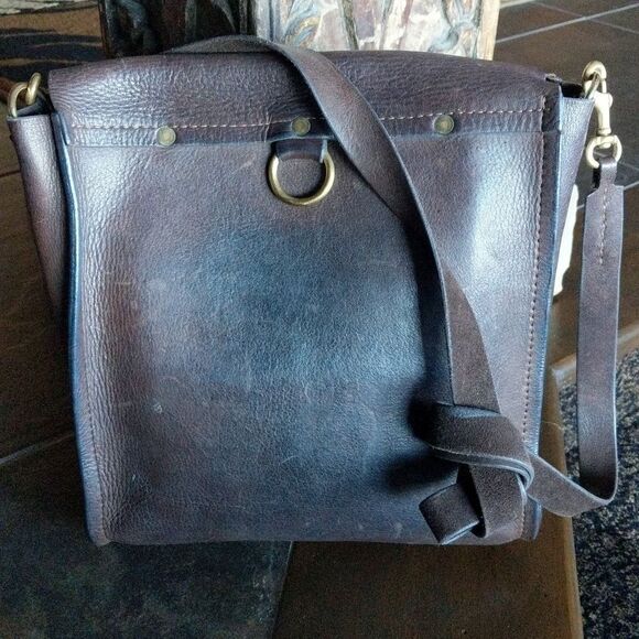 Haiti Design Co -Juliet Messenger Bag - Picture 6 of 14
